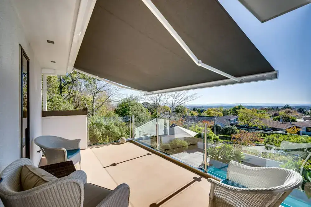 Douglas-Innovation-Hawkes-Bay-Retractable-Awning-Shade