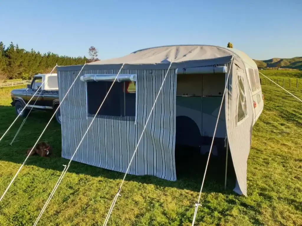 Douglas-Innovation-Hawkes-Bay-motorhome-campervan-awings-Custom-caravan-tents
