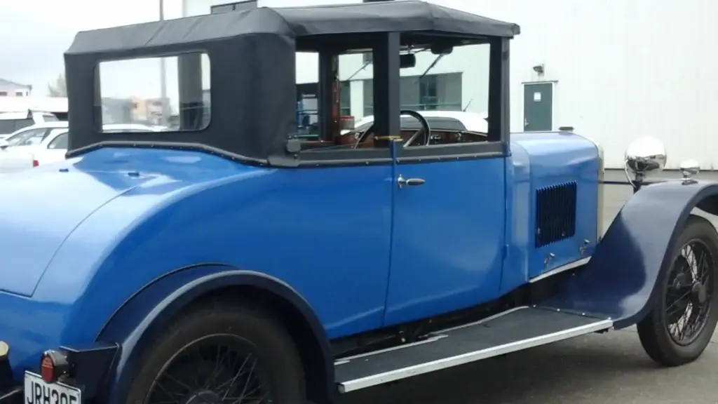 Douglas-Innovation-Hawkes-Bay-Auto-Car-Custom-soft-top-Cover