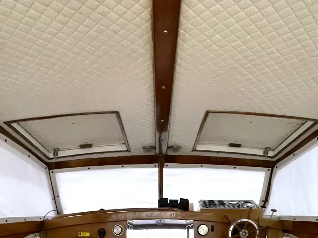 Vintage-Clipper-Boat-Interior-Upholstery-Restoration-Complete-Cabin-Roof-Lining-Closeup